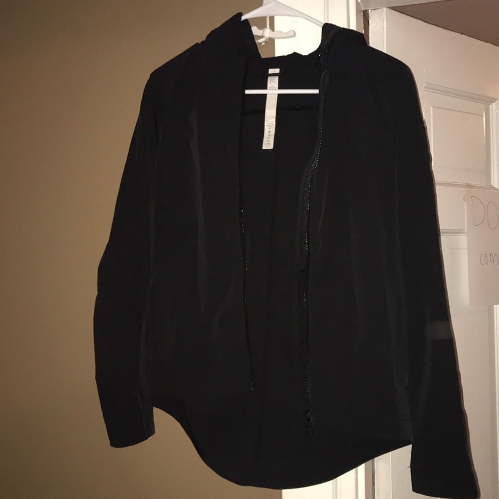 Lululemon Size 2 Lightweight Hooded Jacket